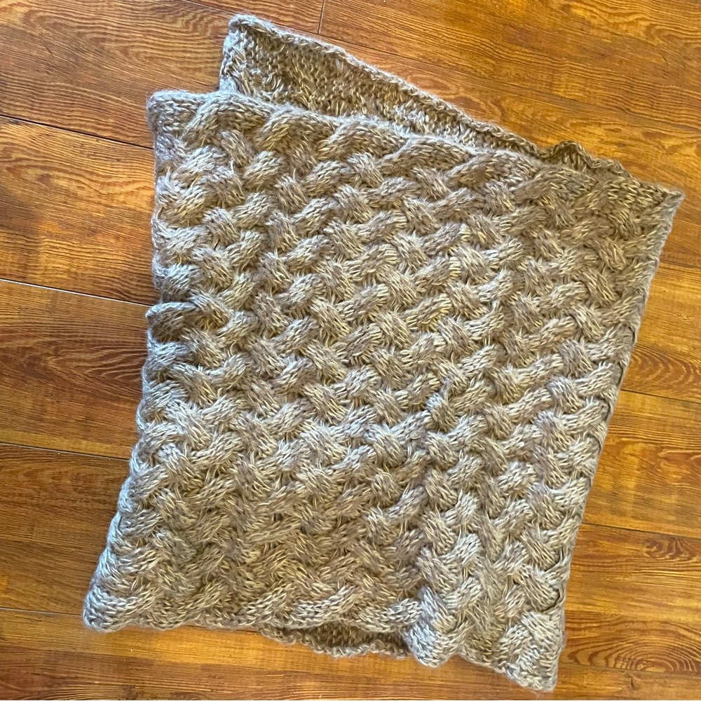 Large soft infinity scarf
